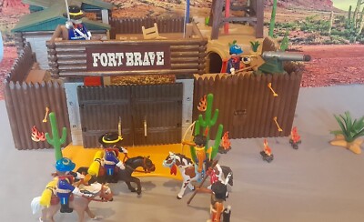 Playmobil Western Fort Brave 5245 Used complete UK