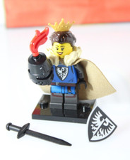 LEGO Medieval Black Knight Falcon fur cape Queen Figure black rare sword shield