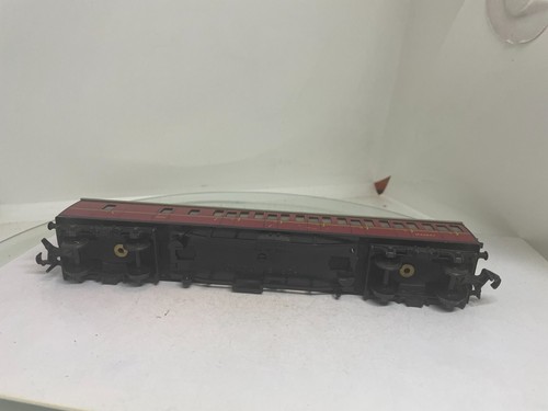 Hornby Dublo OO Gauge Railways 4084 BR Mk1 Suburban Brake 2nd Maroon #M43277 - Picture 8 of 8