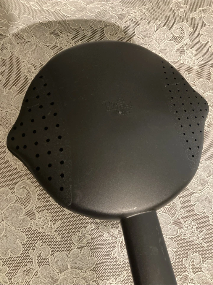 Pampered Chef Micro Cooker Microwave Steamer Strainer Black 4 Cup 1Qt Nice! - Image 3 of 4