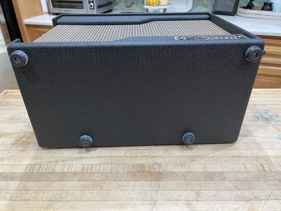 Amplificador de Guitarra Tolex Negro CARR Raleigh Excelente Estado Foto 2 de 4