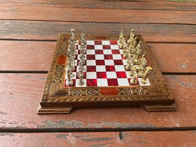 Handgefertigtes Perlmutt Holz Schachspiel mit griechischen Metallfiguren - Schachgeschenk