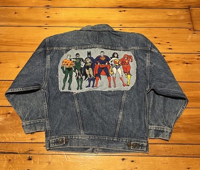 Vintage Levi s Trucker Jacket Sz S DC Comics Justice League Patch USA Batman