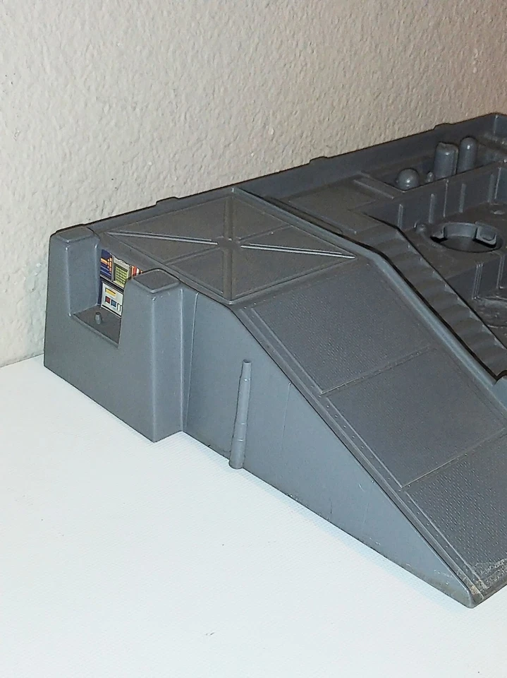 Vintage Kenner Star Wars Jabba the Hutt Dungeon Playset Base - Imagem 4 de 4