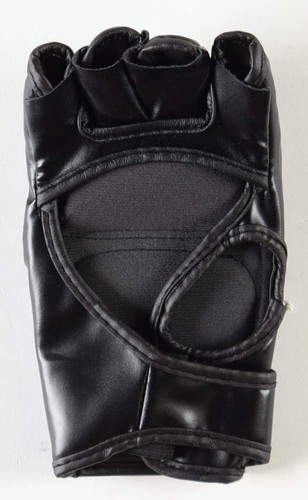 Nick Diaz Signed MMA Glove (JSA) UFC Welterweight Division - Picture 2 of 3