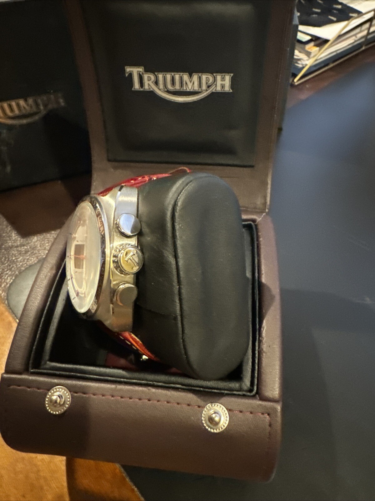 Triumph Wrists Watch - image 4