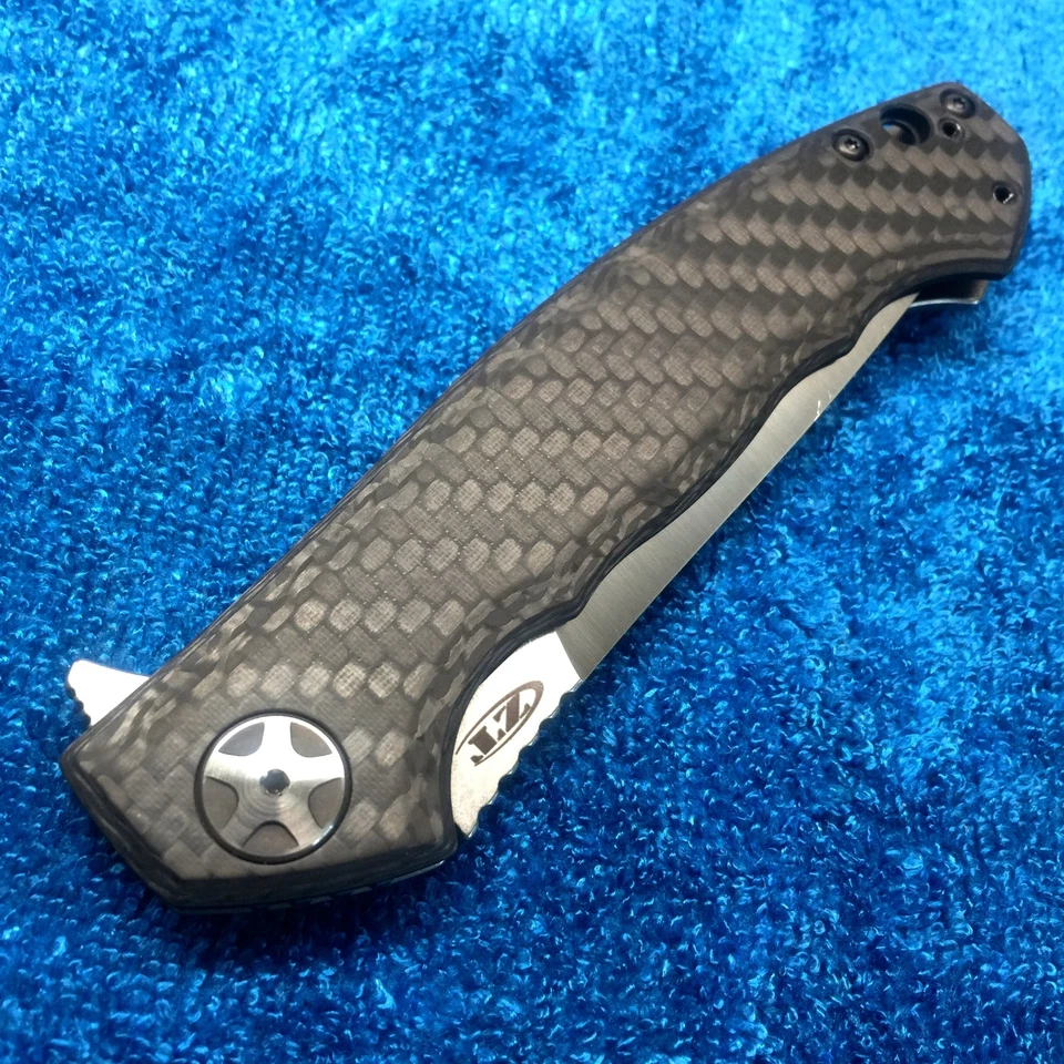 Carpeta de borde liso Zero Tolerance ZT 0452CF S35VN acero con fibra de carbono Foto 4 de 4
