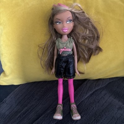 Bratz Tokyo A Go-Go Yasmin Doll 2004 MGA Brown Pink Hair Vintage Rare
