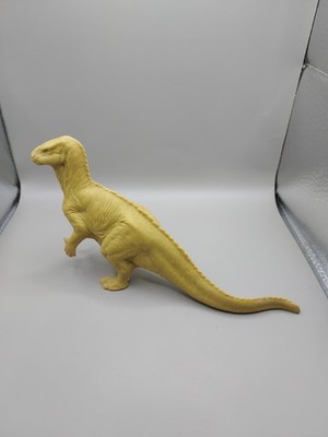 Invicta Iguanodon British Museum (Natural History) Vintage Collectible 1980s