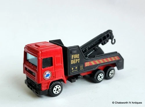 Vintage 1990s 1:64 Loose Die Cast Maisto Fire Dept Red Tow Truck