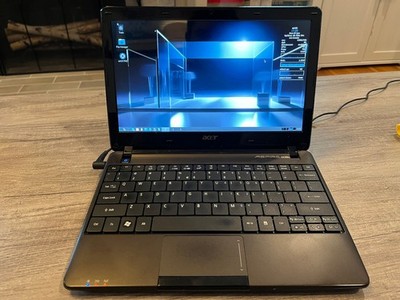Acer Aspire One 722 AMD C60 CPU 4GB DDR3 RAM 320GB HDD antiX Linux