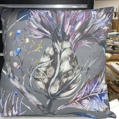 VOYAGE MAISON Kissenbezug LILA GEWEBT ELYSIUM STURMDISTEL 45cm quadratisch Reißverschluss