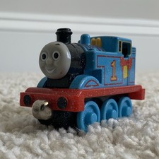 Thomas  Friends Take Along Holiday Christmas Thomas Train Engine