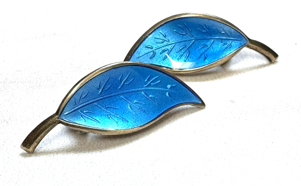 复古 D-A 挪威 925 纯银和蓝色珐琅叶夹式耳环 — 第 4/4 张图片