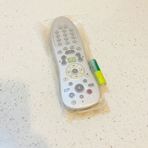 Windows Media Center Remote IR USB Receiver OVU4003/00 & Remote Control New - Picture 12 of 15