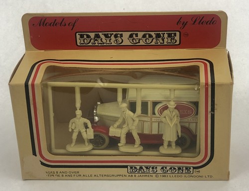 Lledo Die-Cast Coca-Cola At Soda Fountain, Hamley's Toys & Games Delivery Trucks - Picture 4 of 5