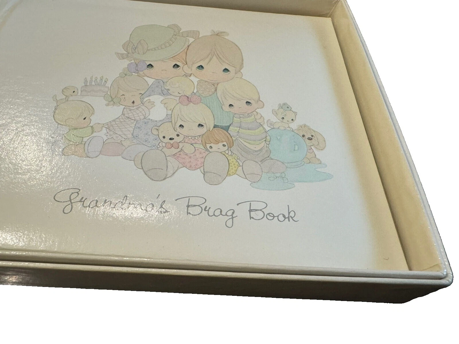Libros y álbumes Precious Moments baby