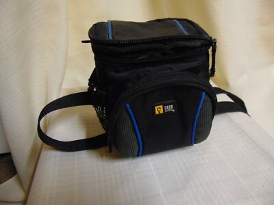 Case Logic Camera Case Small Black  Zip Up Belt Loop, Soft, Pockets Black Gray