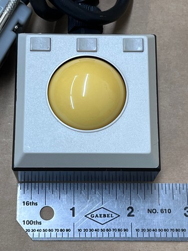 Retro/Vintage Wired 3-Button Ball Track Mouse RS-232 / DB9 - Picture 2 of 9