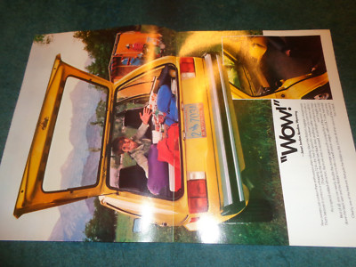1976 VOLKSWAGEN RABBIT SALES BROCHURE / ORIGINAL VW