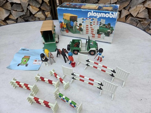 Playmobil 3140 Turniersport Mit Hindernissen Pferde Jeep + Anhänger mit OVP - Bild 10 von 15