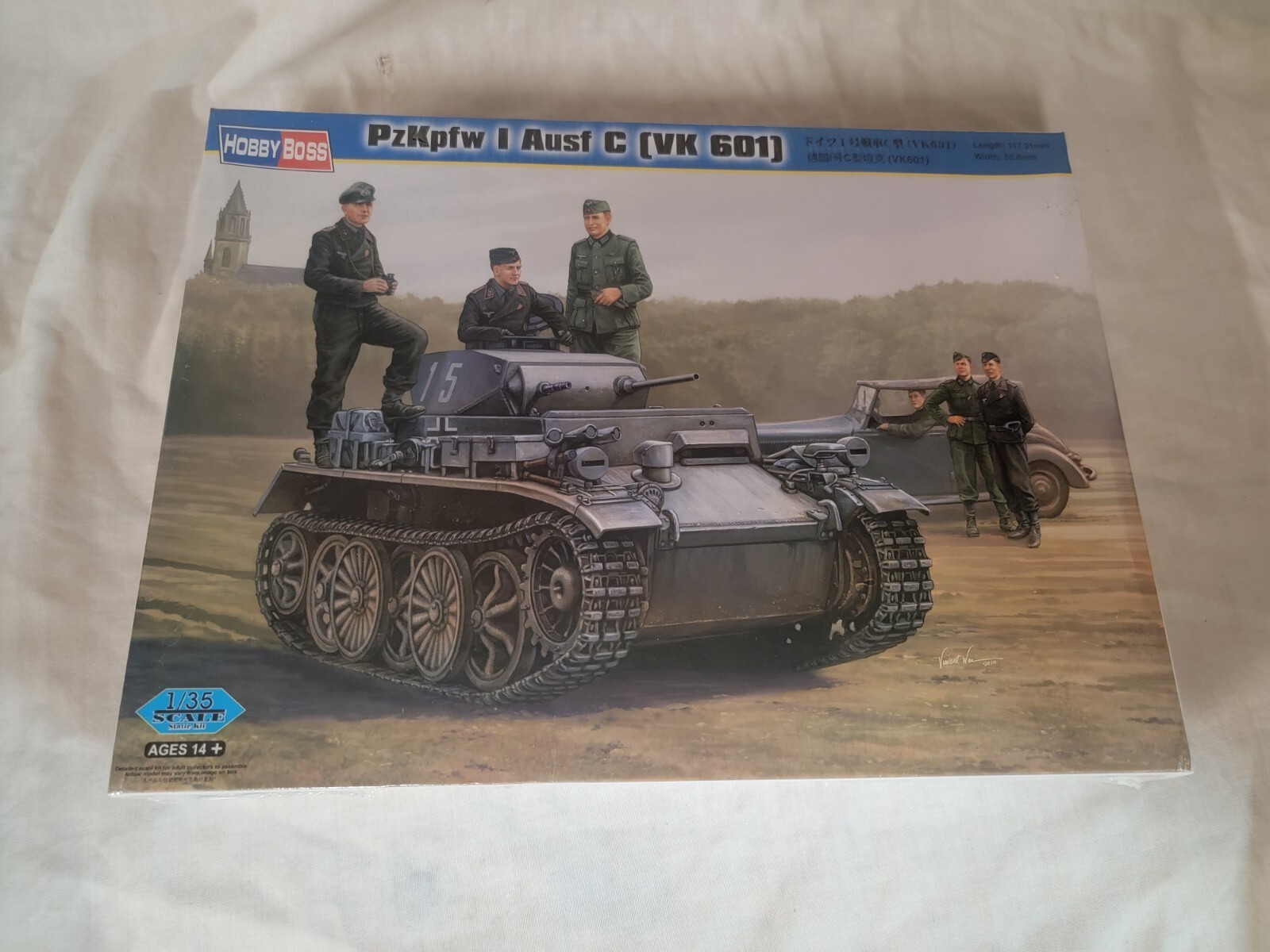 HobbyBoss 1/35 Model Military Tank Kit PzKpfw I Ausf C VK 601 Vehicle 82431