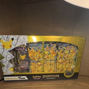 Pokemon Celebrations Pikachu V Union