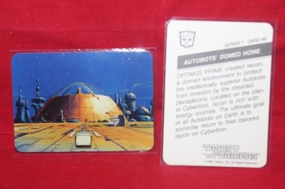 1985 Hasbro Transformers Card #48 Autobots' Domed Home Blue Variation