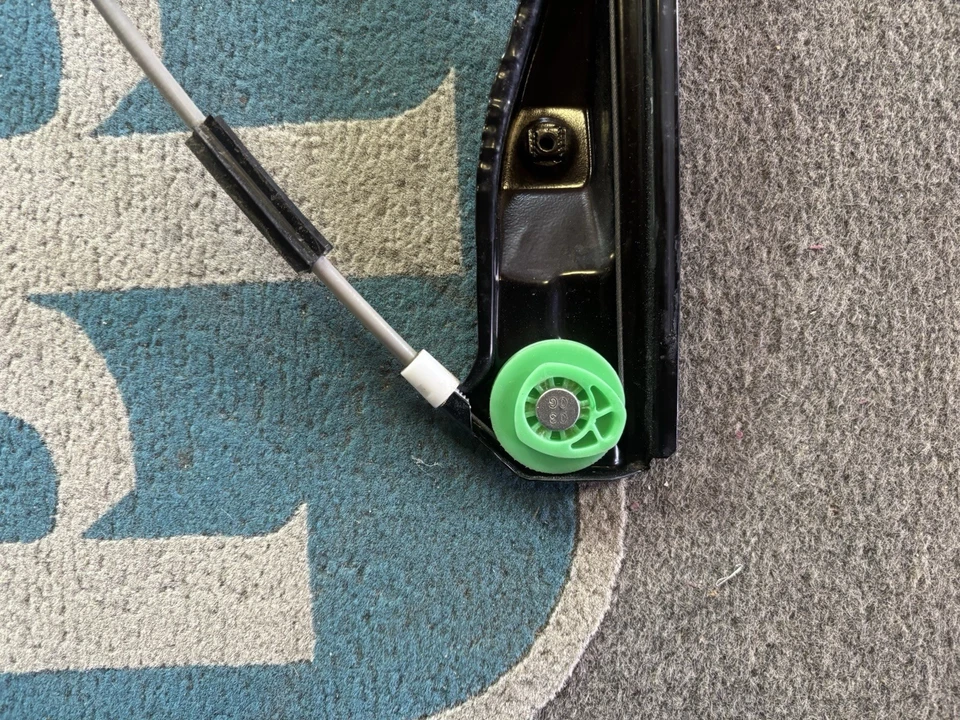 2008 - 2012 CHEVROLET MALIBU Front Left Door Window Regulator w/ Motor Driver LH - Image 4 of 4