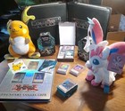 Pokemon Yu-Gi-Oh Sammlung, 1750+ Karten, Viele Holos, 2×Plüsch, Tin, Ordner...