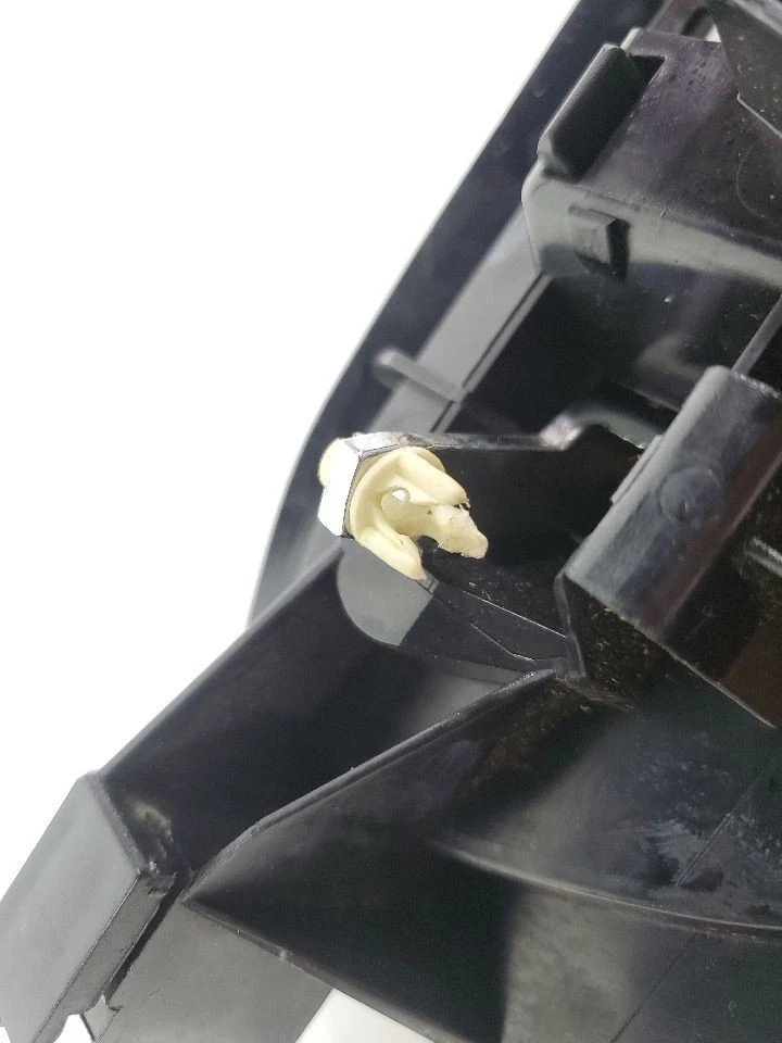 Mercedes SLK320 M112 2001 3,2 L OEM manija de puerta del conductor con bisel de madera Foto 4 de 4