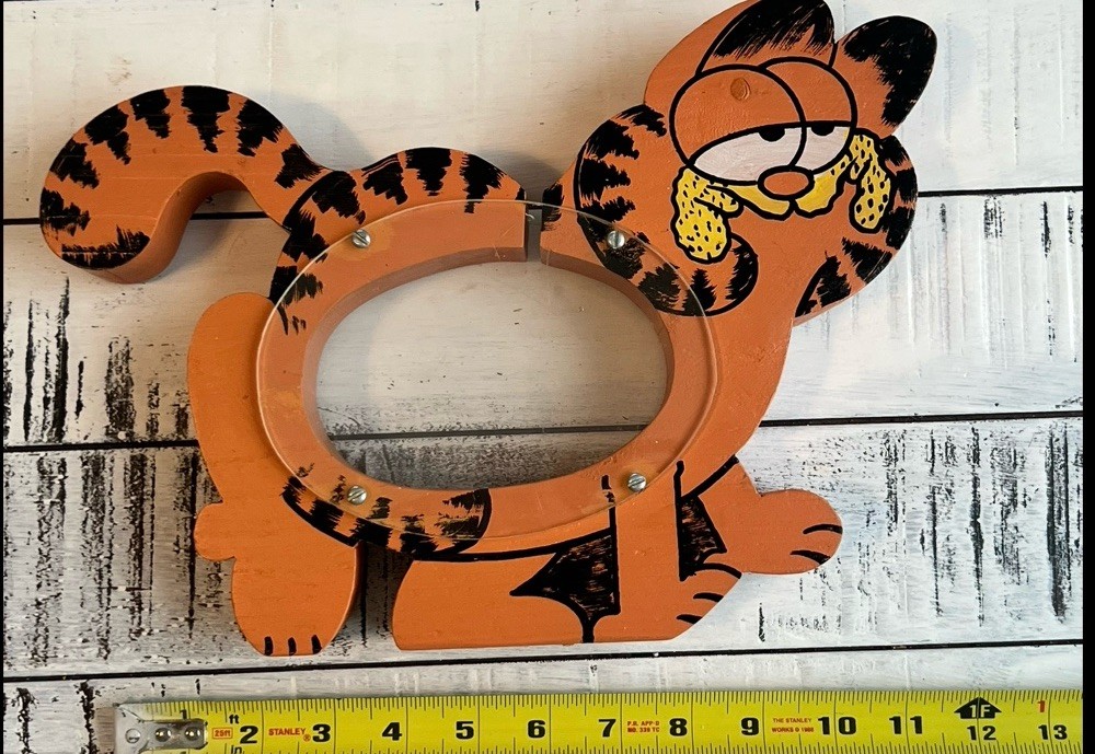 VINTAGE Garfield Hand Crafted Wooden Coin Piggy Bank Clear Plastic