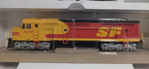 Athearn Genesis HO ATHG67658 F45 Santa Fe #5957 Kodachrome Tsunami Sound DCC/DC | Zustand: Used