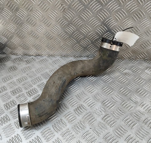 Mercedes-Benz CLS C218 Rechte Seitenkühlerschlauch A2045280682 3.0d 195 kW 2014