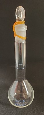 Lot of 12 Volumetric Flask with Glass Stopper, 25mL, Graduated, Class B, 5PRZ5