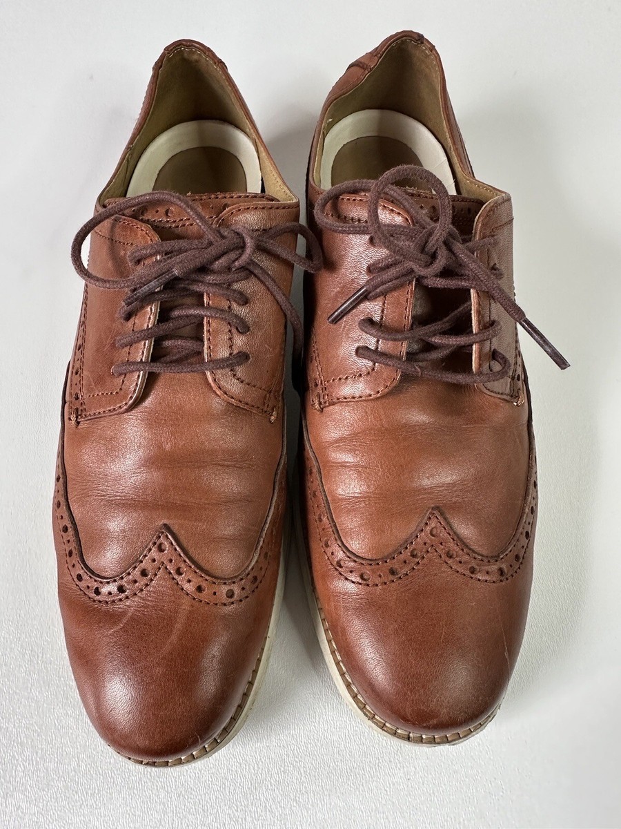 Cole Haan Men display picture 2
