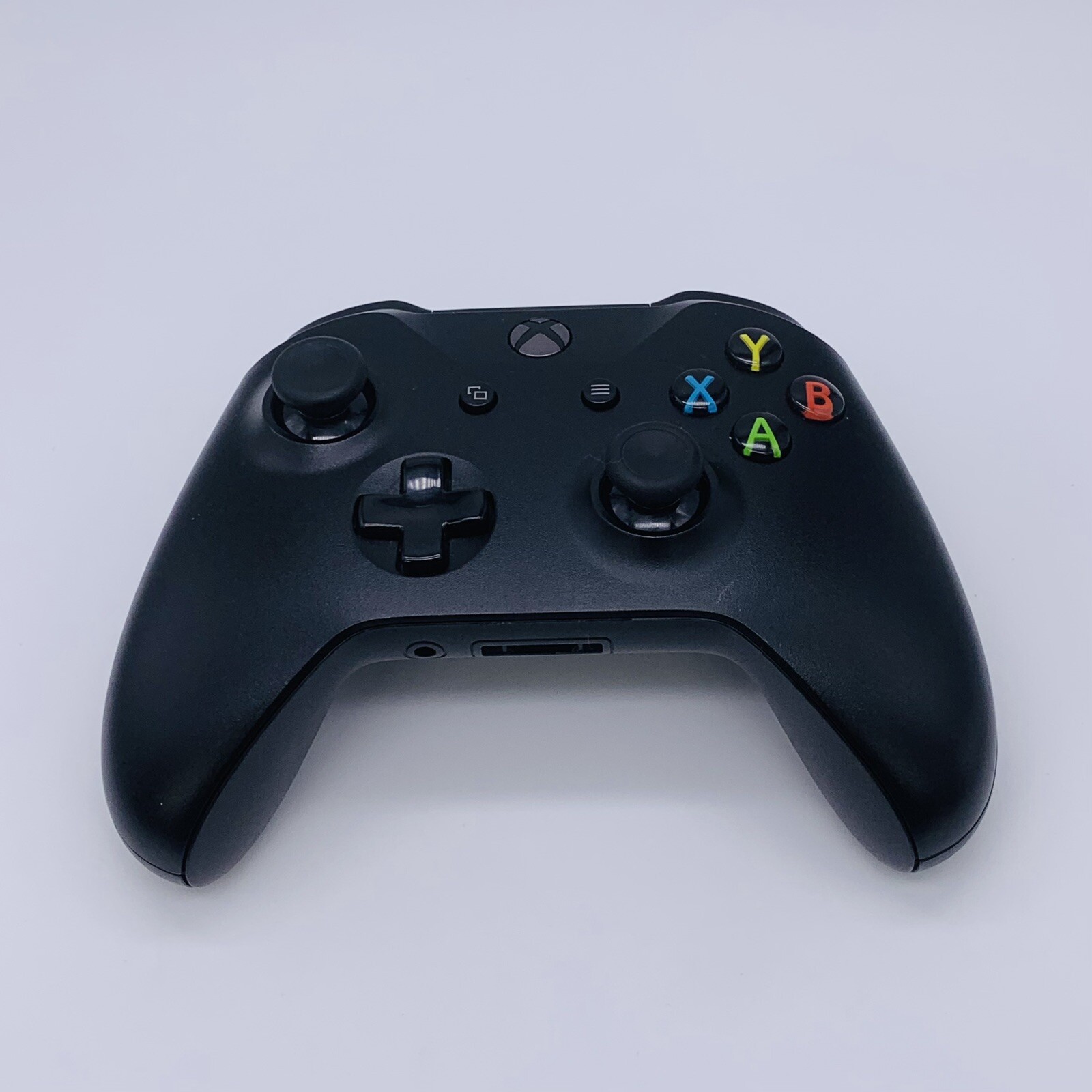 Microsoft Xbox One OEM Wireless Controller Black Model 1708 - Tested and Working