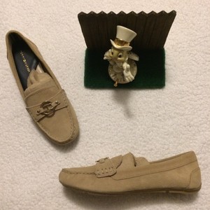 beige loafers womens