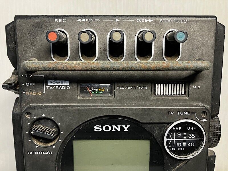 SONY JACKAL 300 FX-300 TV-FM/AM Radio Cassette Recorder *For Parts or  Repair F/S