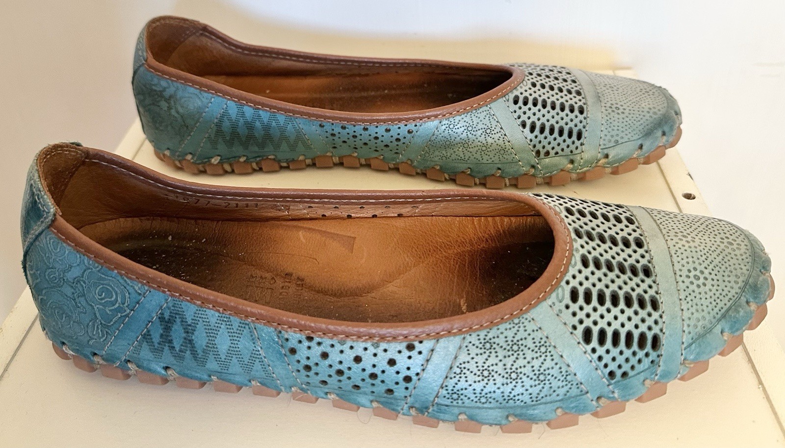 Spring Step Teal Patchwork Leather Flats EU 41 US… - image 1