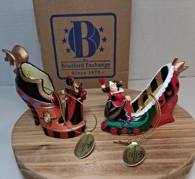 2 Bradford Exchange Disney Villains Shoe Ornaments Queen Of Hearts