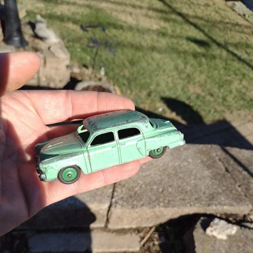 Vintage 1950s Dinky Toys No.172  Studebaker Sedan. Original