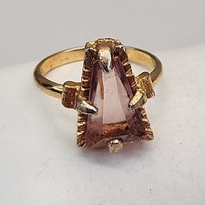 Glass Ring Pink Trapezoid Prong Set Gold Tone 6