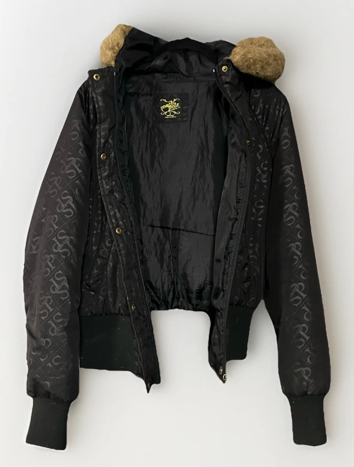 Chaqueta De Colección Southpole Negra SP Logo Abrigo Abombado Imitación Piel Borde Con Capucha y2k L Foto 3 de 4