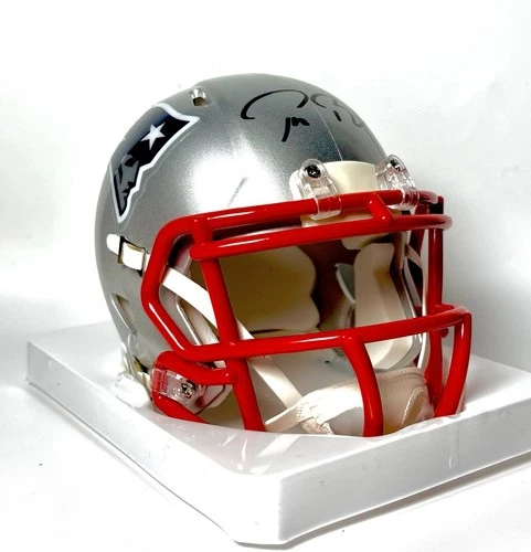 Tom Brady PSA/DNA Autographed New England Patriots Mini Helmet