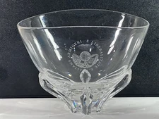 WILLIAMS COLLEGE VINTAGE LARGE STEUBEN SIGNED CRYSTAL GLASS BOWL CENERPIECE