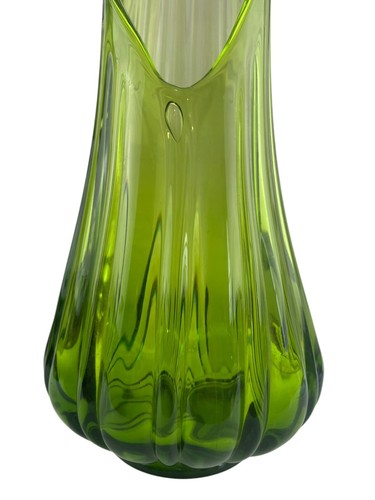 L.E. SMITH 21 “ Green MCM Ribbed Column Swung Glass Vase Fat Bottom - Picture 6 of 10