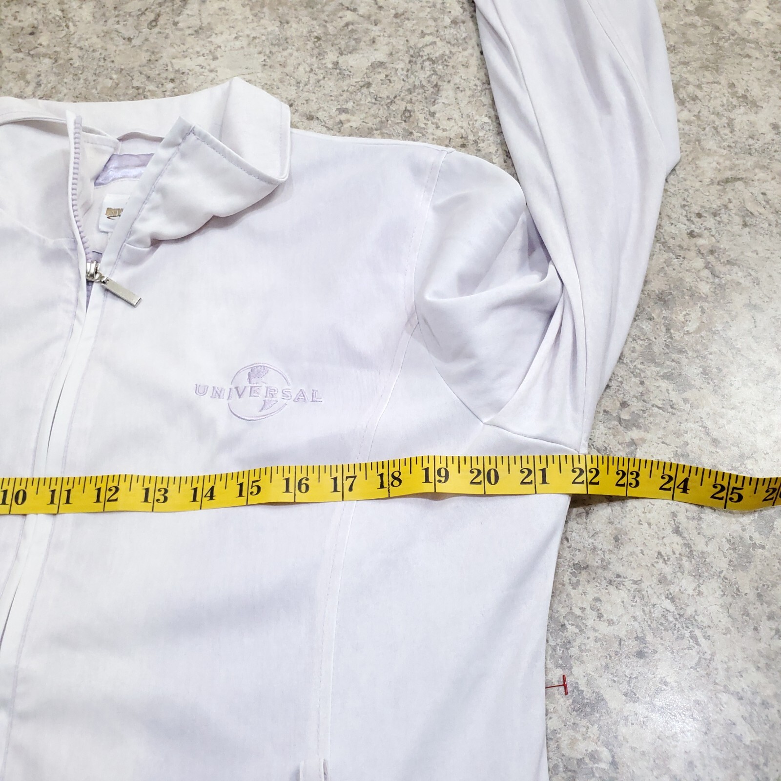 Universal Studios White Soft Shell Jacket Size Me… - image 4