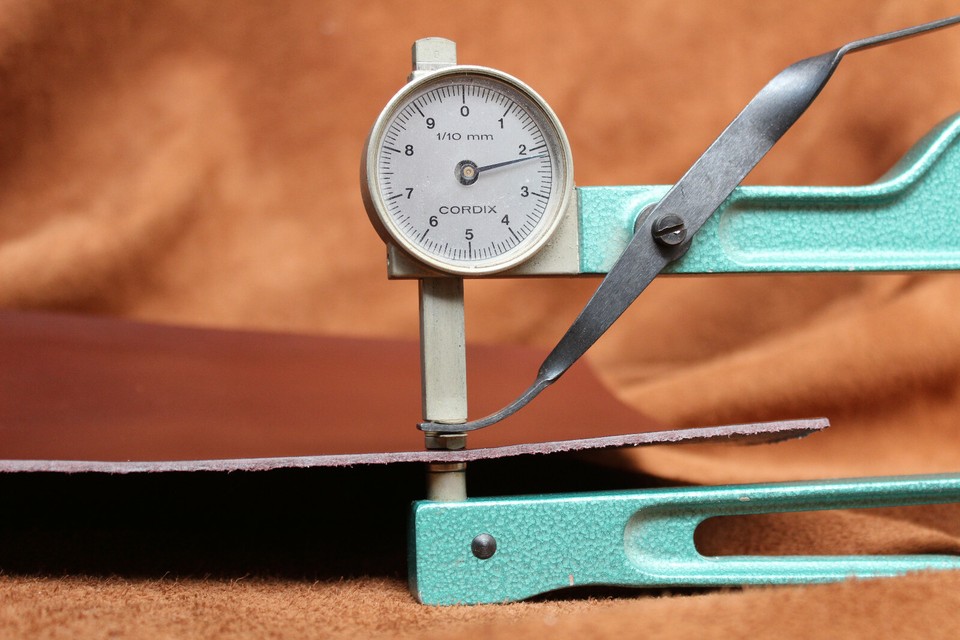 Sedia Rustica Teak E Pelle Cognac Sedie E Poltrone Vintage Online