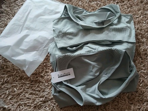 NEW 3 PACK RUBY RUNK GREYISH GREEN WIDE STRAP SPORTS BRA - SIZE L - Picture 5 of 8